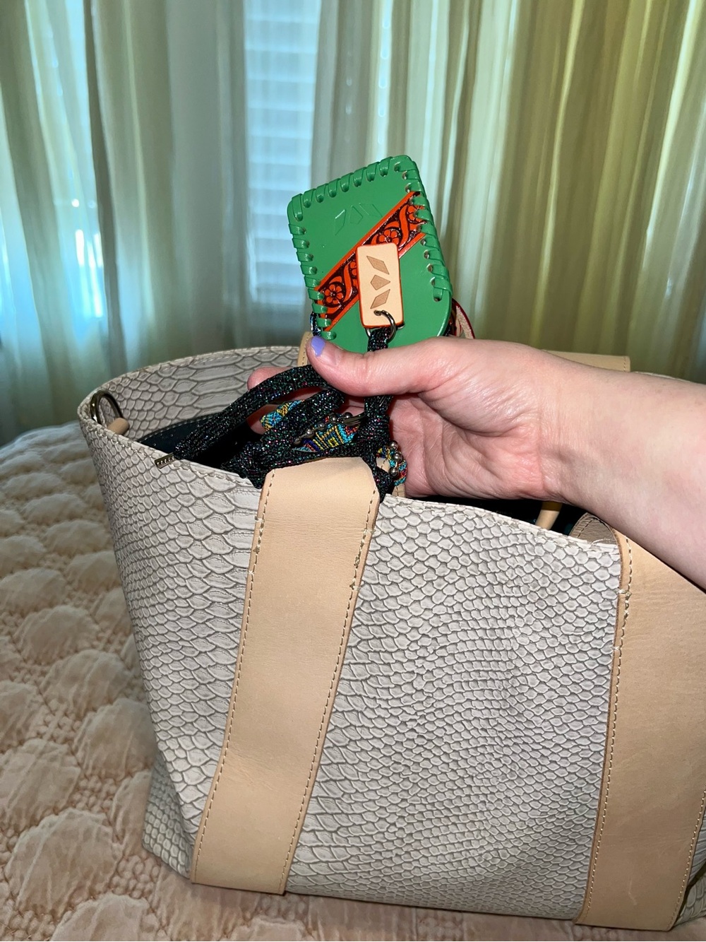 Consuela Thunderbird Carryall w/Strap - Picture 4 of 11
